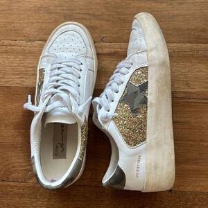 VH Vintage Havannah Distressed Sneakers